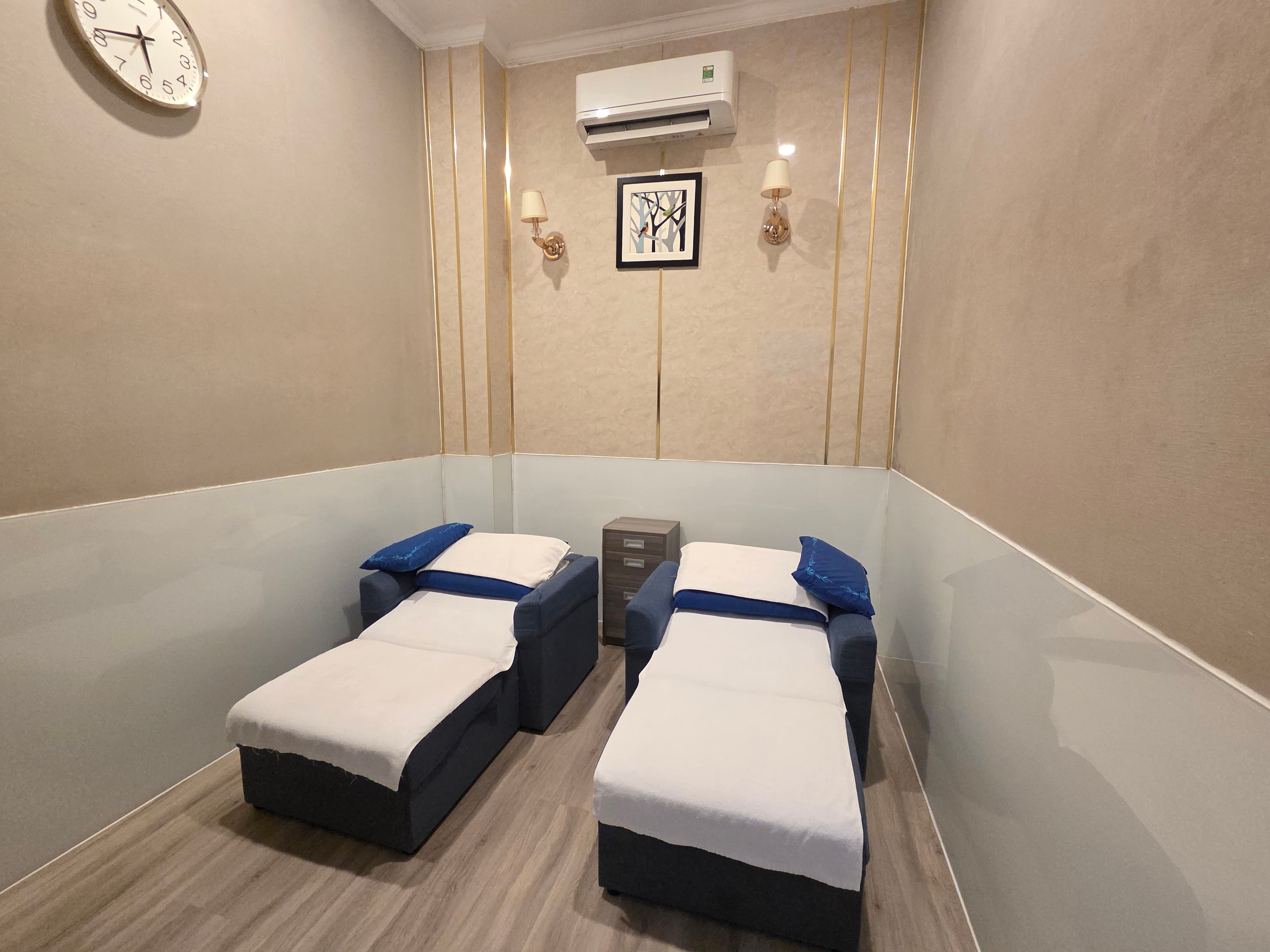 마사지 (90분 × 3회)